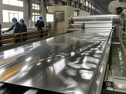 What are the characteristics of stainless steel?